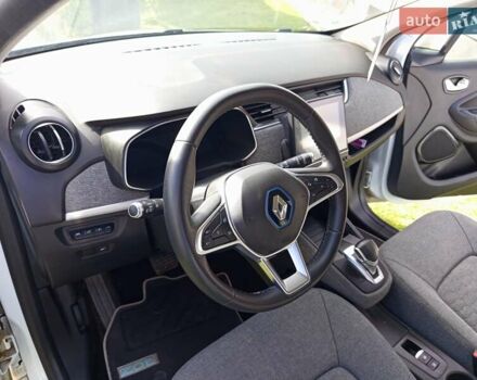 Рено Зое 2020 в Ходорів на Automoto.ua Белый Рено Зое, объемом двигателя 0 л и пробегом 46 тыс. км за 12800 $, фото 16 на Automoto.ua