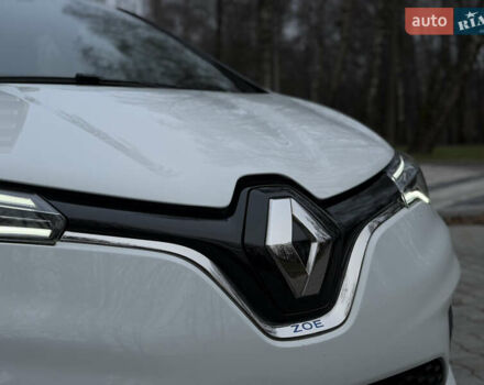 Білий Рено Зое, об'ємом двигуна 0 л та пробігом 28 тис. км за 12222 $, фото 11 на Automoto.ua