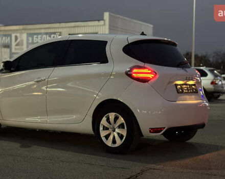 Белый Рено Зое, объемом двигателя 0 л и пробегом 44 тыс. км за 12950 $, фото 7 на Automoto.ua