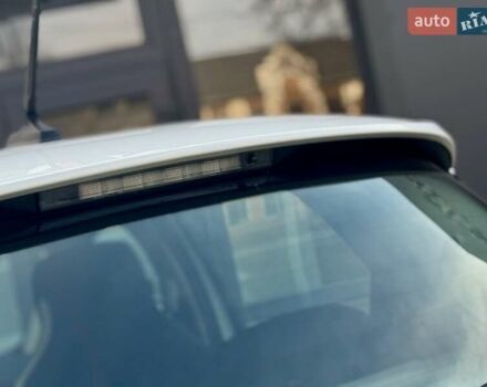 Белый Рено Зое, объемом двигателя 0 л и пробегом 86 тыс. км за 10850 $, фото 51 на Automoto.ua