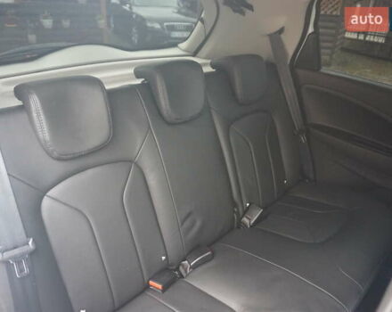 Белый Рено Зое, объемом двигателя 0 л и пробегом 122 тыс. км за 13000 $, фото 46 на Automoto.ua