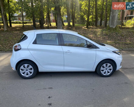 Белый Рено Зое, объемом двигателя 0 л и пробегом 47 тыс. км за 13999 $, фото 11 на Automoto.ua
