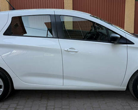 Белый Рено Зое, объемом двигателя 0 л и пробегом 44 тыс. км за 11999 $, фото 7 на Automoto.ua