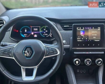 Білий Рено Зое, об'ємом двигуна 0 л та пробігом 26 тис. км за 13888 $, фото 8 на Automoto.ua