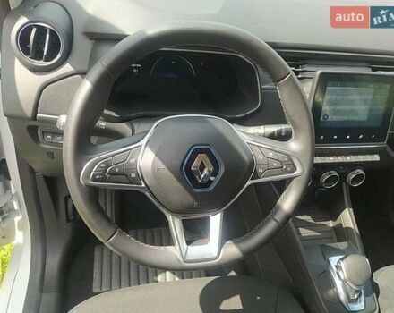 Белый Рено Зое, объемом двигателя 0 л и пробегом 24 тыс. км за 12700 $, фото 16 на Automoto.ua