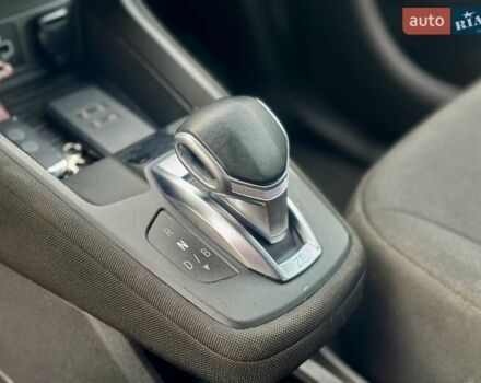 Белый Рено Зое, объемом двигателя 0 л и пробегом 86 тыс. км за 10850 $, фото 84 на Automoto.ua