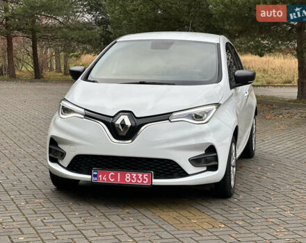 Белый Рено Зое, объемом двигателя 0 л и пробегом 28 тыс. км за 12500 $, фото 2 на Automoto.ua