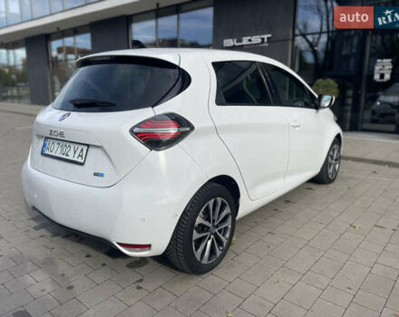 Белый Рено Зое, объемом двигателя 0 л и пробегом 106 тыс. км за 12299 $, фото 14 на Automoto.ua