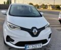 Белый Рено Зое, объемом двигателя 0 л и пробегом 45 тыс. км за 12600 $, фото 1 на Automoto.ua