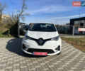 Белый Рено Зое, объемом двигателя 0 л и пробегом 56 тыс. км за 12500 $, фото 7 на Automoto.ua
