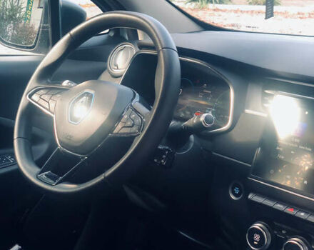 Белый Рено Зое, объемом двигателя 0 л и пробегом 38 тыс. км за 11999 $, фото 15 на Automoto.ua