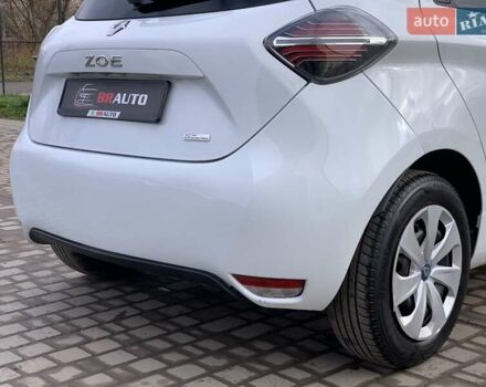 Белый Рено Зое, объемом двигателя 0 л и пробегом 66 тыс. км за 12499 $, фото 20 на Automoto.ua