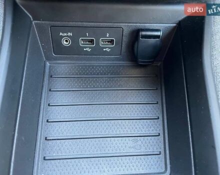 Белый Рено Зое, объемом двигателя 0 л и пробегом 217 тыс. км за 11990 $, фото 25 на Automoto.ua