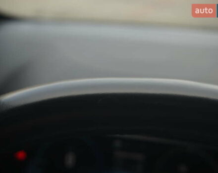 Белый Рено Зое, объемом двигателя 0 л и пробегом 122 тыс. км за 13000 $, фото 30 на Automoto.ua