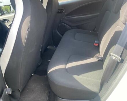 Белый Рено Зое, объемом двигателя 0 л и пробегом 65 тыс. км за 11900 $, фото 8 на Automoto.ua