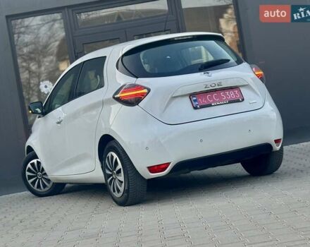 Белый Рено Зое, объемом двигателя 0 л и пробегом 86 тыс. км за 10850 $, фото 47 на Automoto.ua