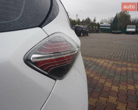 Рено Зое 2020 в Самборе на Automoto.ua Белый Рено Зое, объемом двигателя 0 л и пробегом 157 тыс. км за 11777 $, фото 24 на Automoto.ua
