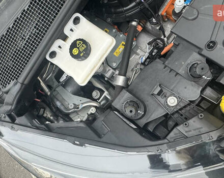 Белый Рено Зое, объемом двигателя 0 л и пробегом 44 тыс. км за 12950 $, фото 31 на Automoto.ua