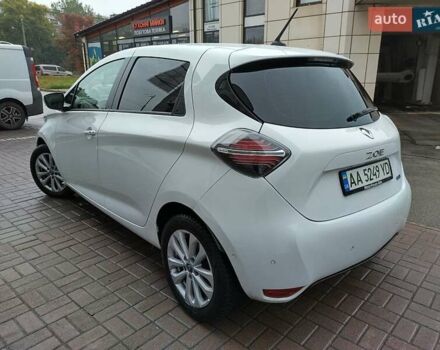 Белый Рено Зое, объемом двигателя 0 л и пробегом 112 тыс. км за 12400 $, фото 2 на Automoto.ua