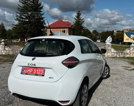 Белый Рено Зое, объемом двигателя 0 л и пробегом 67 тыс. км за 12300 $, фото 20 на Automoto.ua