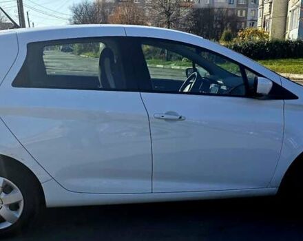 Белый Рено Зое, объемом двигателя 0 л и пробегом 112 тыс. км за 10900 $, фото 3 на Automoto.ua