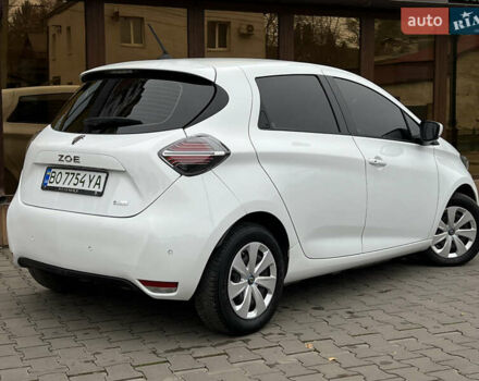 Белый Рено Зое, объемом двигателя 0 л и пробегом 31 тыс. км за 11999 $, фото 22 на Automoto.ua