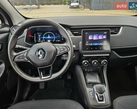 Белый Рено Зое, объемом двигателя 0 л и пробегом 74 тыс. км за 11600 $, фото 17 на Automoto.ua