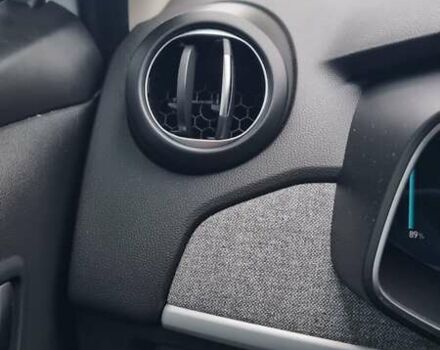 Білий Рено Зое, об'ємом двигуна 0 л та пробігом 78 тис. км за 11800 $, фото 41 на Automoto.ua