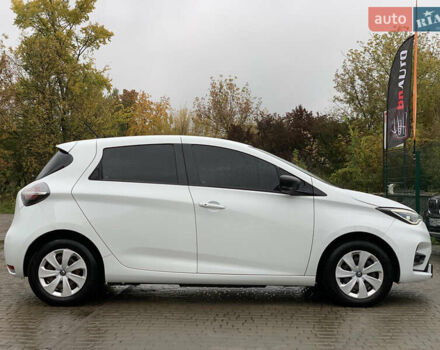 Белый Рено Зое, объемом двигателя 0 л и пробегом 47 тыс. км за 12499 $, фото 21 на Automoto.ua