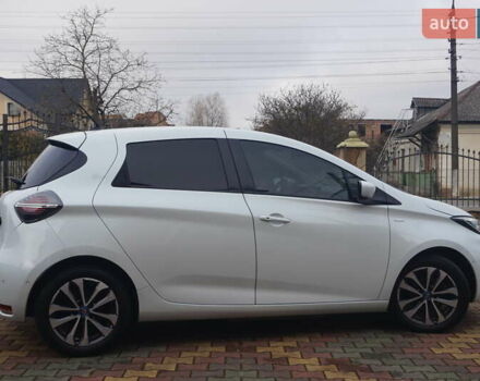 Белый Рено Зое, объемом двигателя 0 л и пробегом 122 тыс. км за 13000 $, фото 7 на Automoto.ua