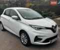 Белый Рено Зое, объемом двигателя 0 л и пробегом 141 тыс. км за 10750 $, фото 2 на Automoto.ua