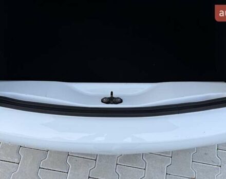 Белый Рено Зое, объемом двигателя 0 л и пробегом 124 тыс. км за 12499 $, фото 26 на Automoto.ua