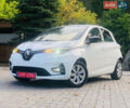 Белый Рено Зое, объемом двигателя 0 л и пробегом 38 тыс. км за 11999 $, фото 1 на Automoto.ua