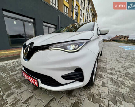 Белый Рено Зое, объемом двигателя 0 л и пробегом 55 тыс. км за 13300 $, фото 8 на Automoto.ua