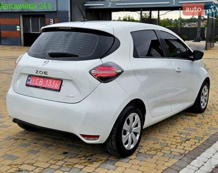 Белый Рено Зое, объемом двигателя 0 л и пробегом 74 тыс. км за 11600 $, фото 6 на Automoto.ua