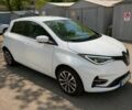 Белый Рено Зое, объемом двигателя 0 л и пробегом 121 тыс. км за 12700 $, фото 1 на Automoto.ua