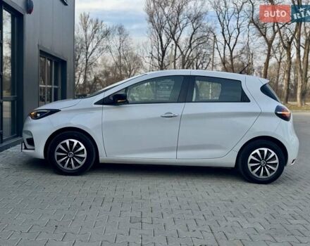 Белый Рено Зое, объемом двигателя 0 л и пробегом 86 тыс. км за 10850 $, фото 49 на Automoto.ua