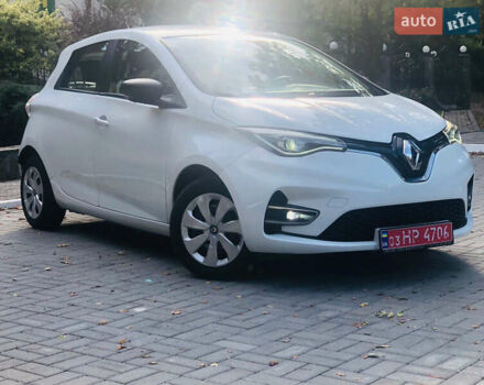 Белый Рено Зое, объемом двигателя 0 л и пробегом 38 тыс. км за 11999 $, фото 20 на Automoto.ua