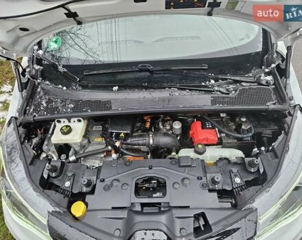 Белый Рено Зое, объемом двигателя 0 л и пробегом 28 тыс. км за 11800 $, фото 32 на Automoto.ua