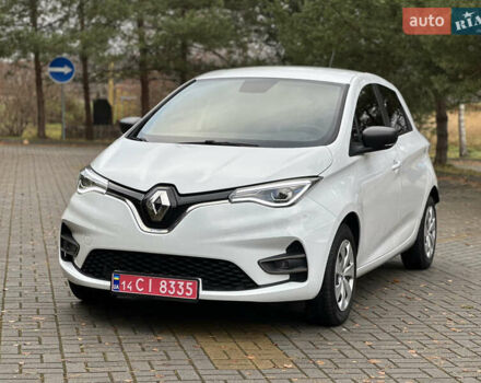 Белый Рено Зое, объемом двигателя 0 л и пробегом 28 тыс. км за 12500 $, фото 1 на Automoto.ua