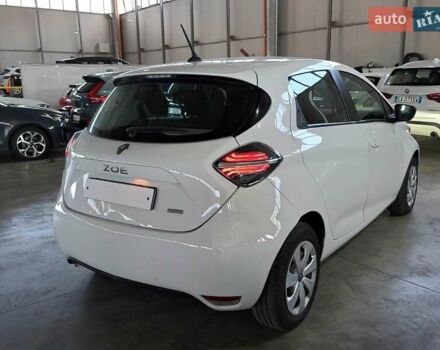 Белый Рено Зое, объемом двигателя 0 л и пробегом 67 тыс. км за 13000 $, фото 4 на Automoto.ua
