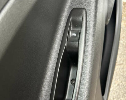 Белый Рено Зое, объемом двигателя 0 л и пробегом 58 тыс. км за 11780 $, фото 23 на Automoto.ua