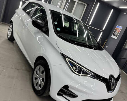 Белый Рено Зое, объемом двигателя 0 л и пробегом 46 тыс. км за 12150 $, фото 5 на Automoto.ua