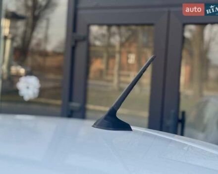 Белый Рено Зое, объемом двигателя 0 л и пробегом 86 тыс. км за 10850 $, фото 44 на Automoto.ua