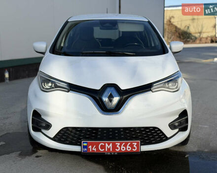 Белый Рено Зое, объемом двигателя 0 л и пробегом 93 тыс. км за 11500 $, фото 1 на Automoto.ua