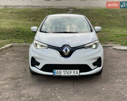 Белый Рено Зое, объемом двигателя 0 л и пробегом 62 тыс. км за 13800 $, фото 2 на Automoto.ua