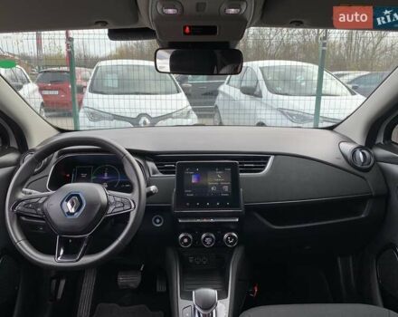 Белый Рено Зое, объемом двигателя 0 л и пробегом 66 тыс. км за 12499 $, фото 55 на Automoto.ua