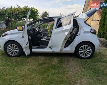 Белый Рено Зое, объемом двигателя 0 л и пробегом 56 тыс. км за 12500 $, фото 20 на Automoto.ua