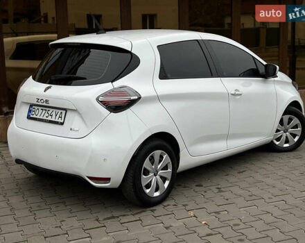 Белый Рено Зое, объемом двигателя 0 л и пробегом 31 тыс. км за 11999 $, фото 25 на Automoto.ua