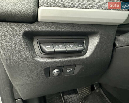 Білий Рено Зое, об'ємом двигуна 0 л та пробігом 77 тис. км за 12990 $, фото 18 на Automoto.ua